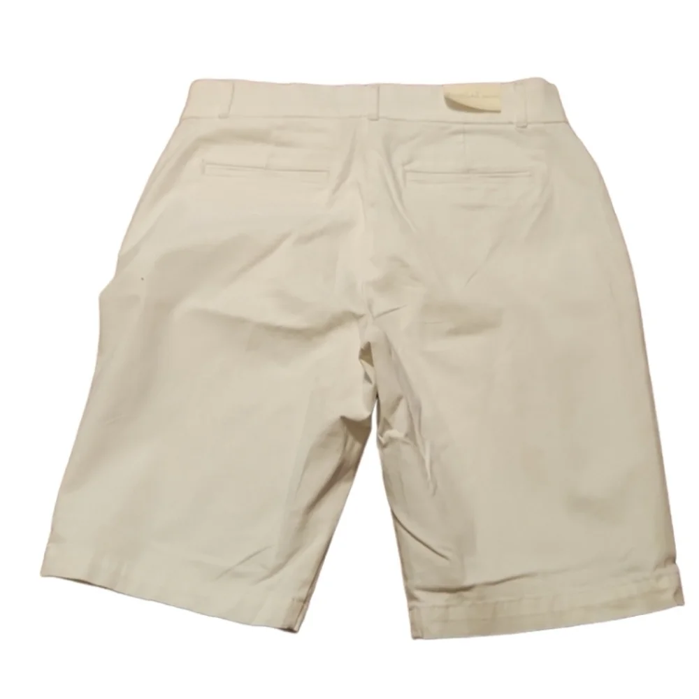 Gloria Vanderbilt Shorts Womens Size 6 New Bermuda New